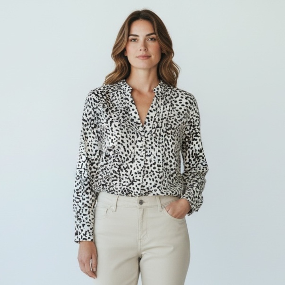 Merona Women’s Leopard Print Blouse Size L - Picture 2 of 8